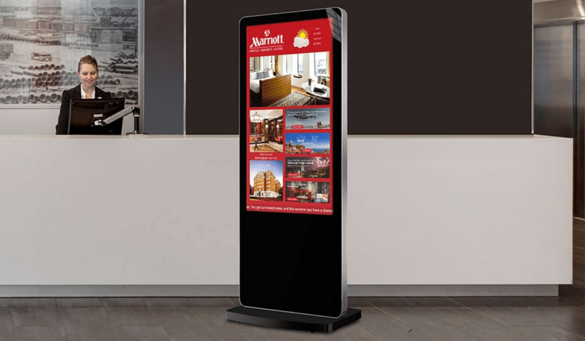 Key Features of Indoor Digital Totems
Sleek, Free-Standing…